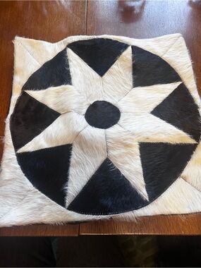 Black and White Star Cowhide Decorative Pillow Cover
